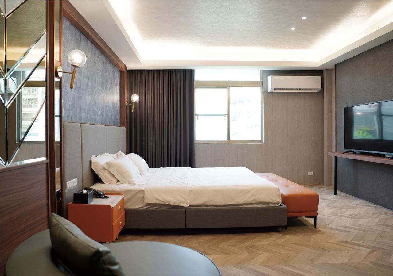 The Riverside Hotel & Motel Kaohsiung Dış mekan fotoğraf