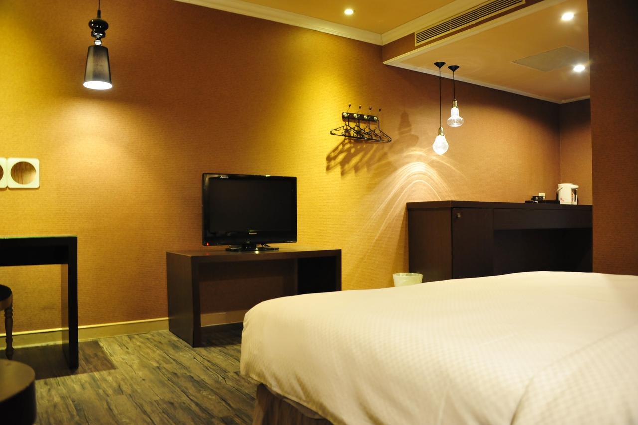 The Riverside Hotel & Motel Kaohsiung Dış mekan fotoğraf