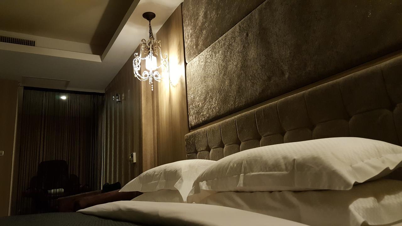 The Riverside Hotel & Motel Kaohsiung Dış mekan fotoğraf
