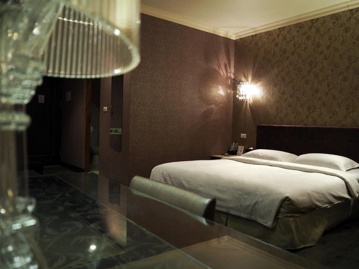 The Riverside Hotel & Motel Kaohsiung Dış mekan fotoğraf