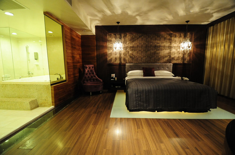 The Riverside Hotel & Motel Kaohsiung Dış mekan fotoğraf