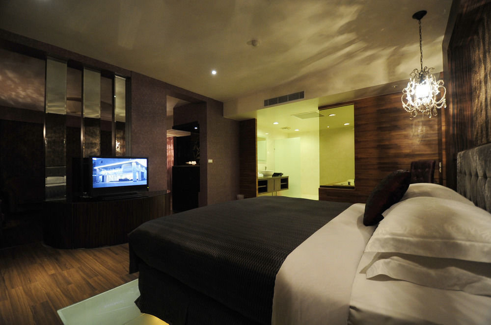 The Riverside Hotel & Motel Kaohsiung Dış mekan fotoğraf