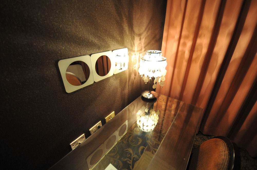 The Riverside Hotel & Motel Kaohsiung Dış mekan fotoğraf