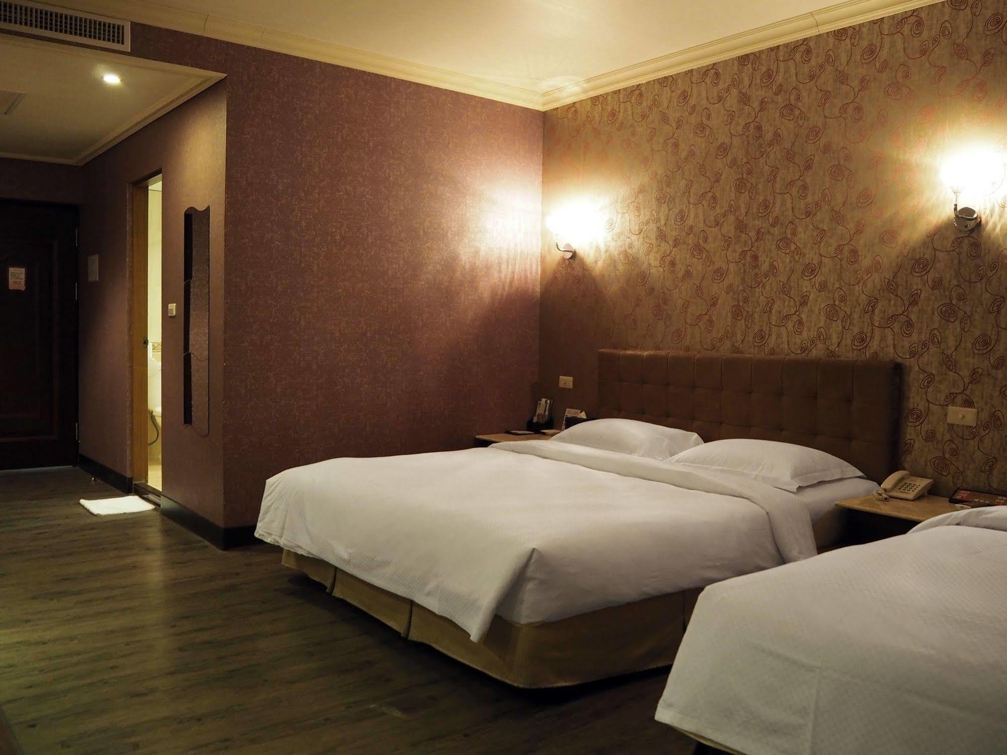 The Riverside Hotel & Motel Kaohsiung Dış mekan fotoğraf