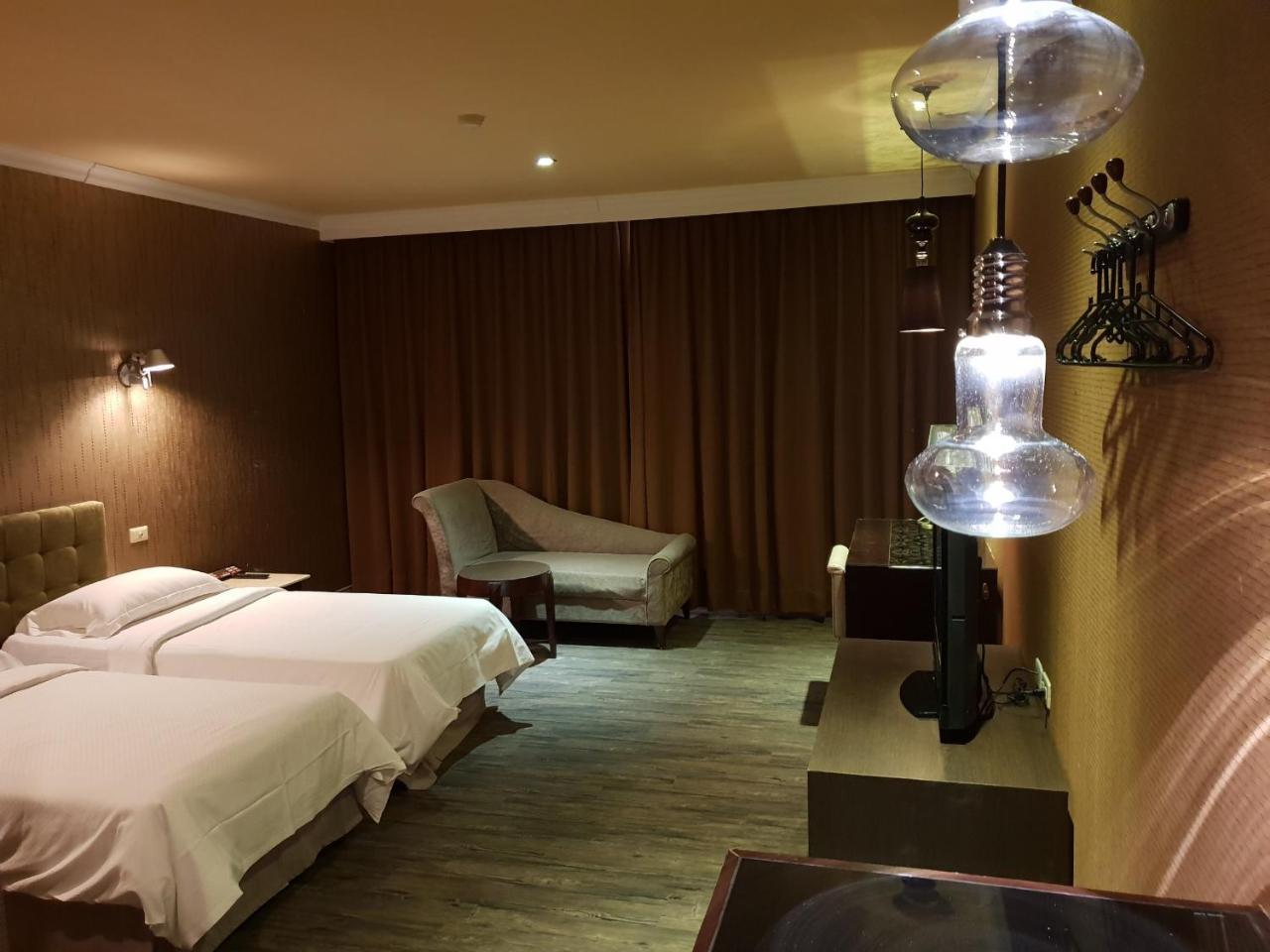 The Riverside Hotel & Motel Kaohsiung Dış mekan fotoğraf